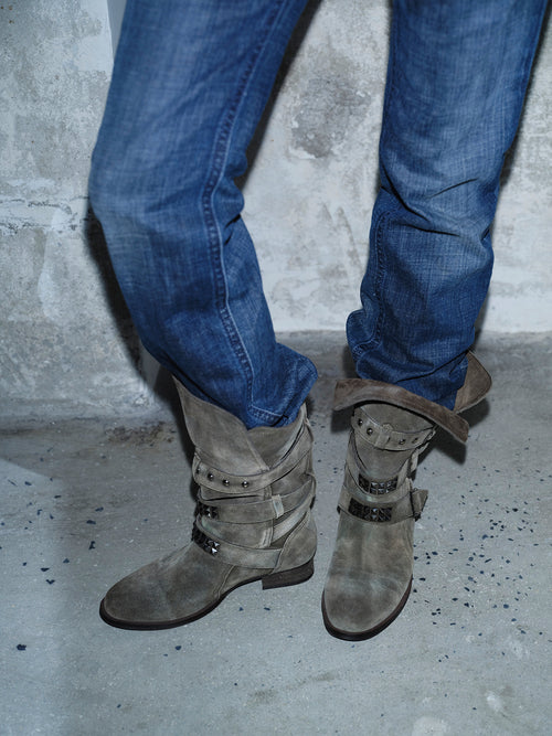 MOOREYU ATELIER Vintage Distressed Suede Slouch Mid Calf Boots | 3cm Block Heel Rivet Buckle Slip-On Women Moto Boots